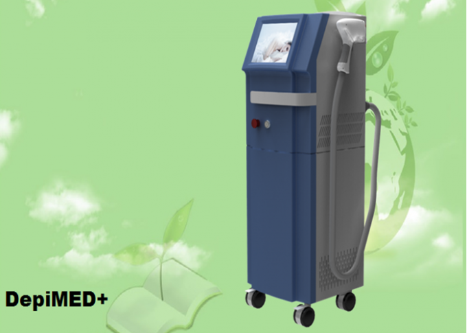 Κατακόρυφος 808nm μηχανή 100J/cm 13 X 13mm καναλιών μικροϋπολογιστών αφαίρεσης τρίχας λέιζερ διόδων